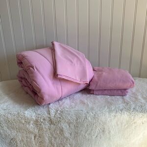 Luxurious Pink Comforter Set